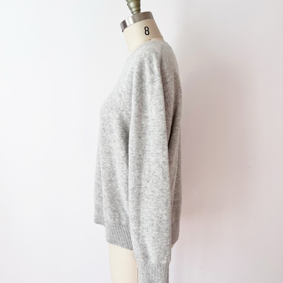 Short Story Gray Cashmere Sweater, Super Soft, Cozy, Knit - Picture 5 of 10
